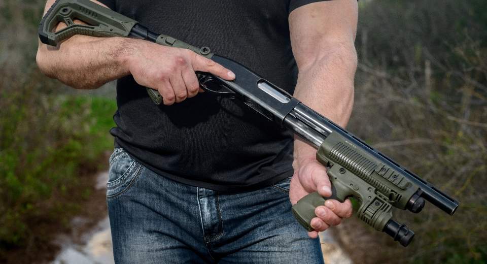SHOTGUNS